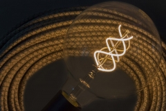lampadina-led-globo-g125-spirale-trasparente-5w-e27-dimmerabile-2200k-filamento-curvo[3]